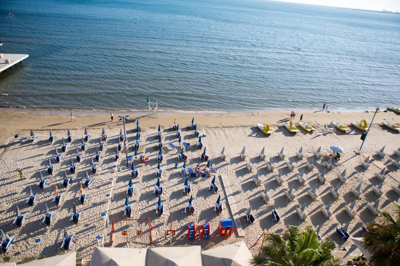 Hotel Vala Драч Екстериор снимка