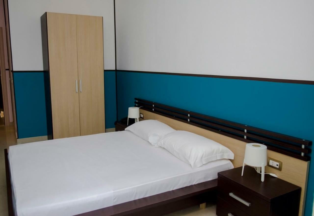 Hotel Vala Драч Екстериор снимка