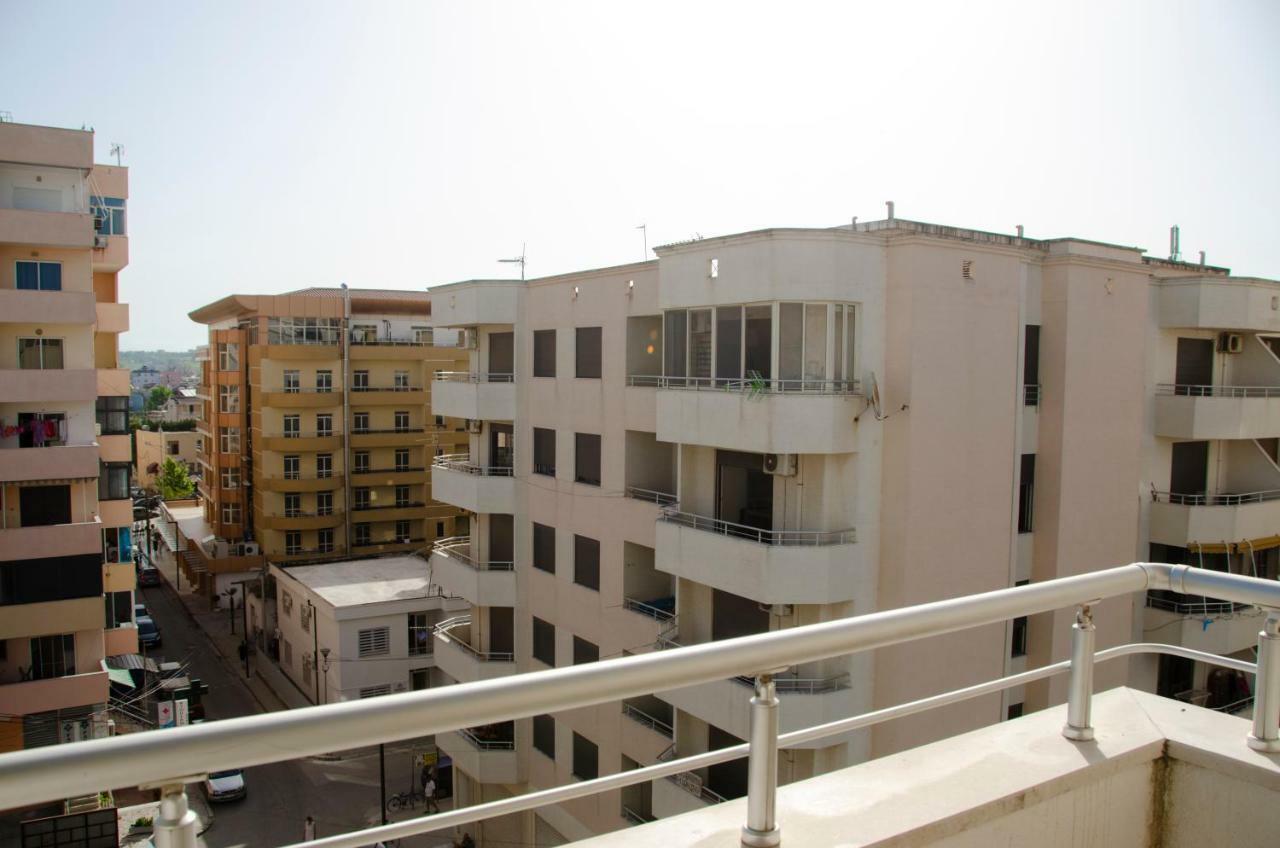 Hotel Vala Драч Екстериор снимка