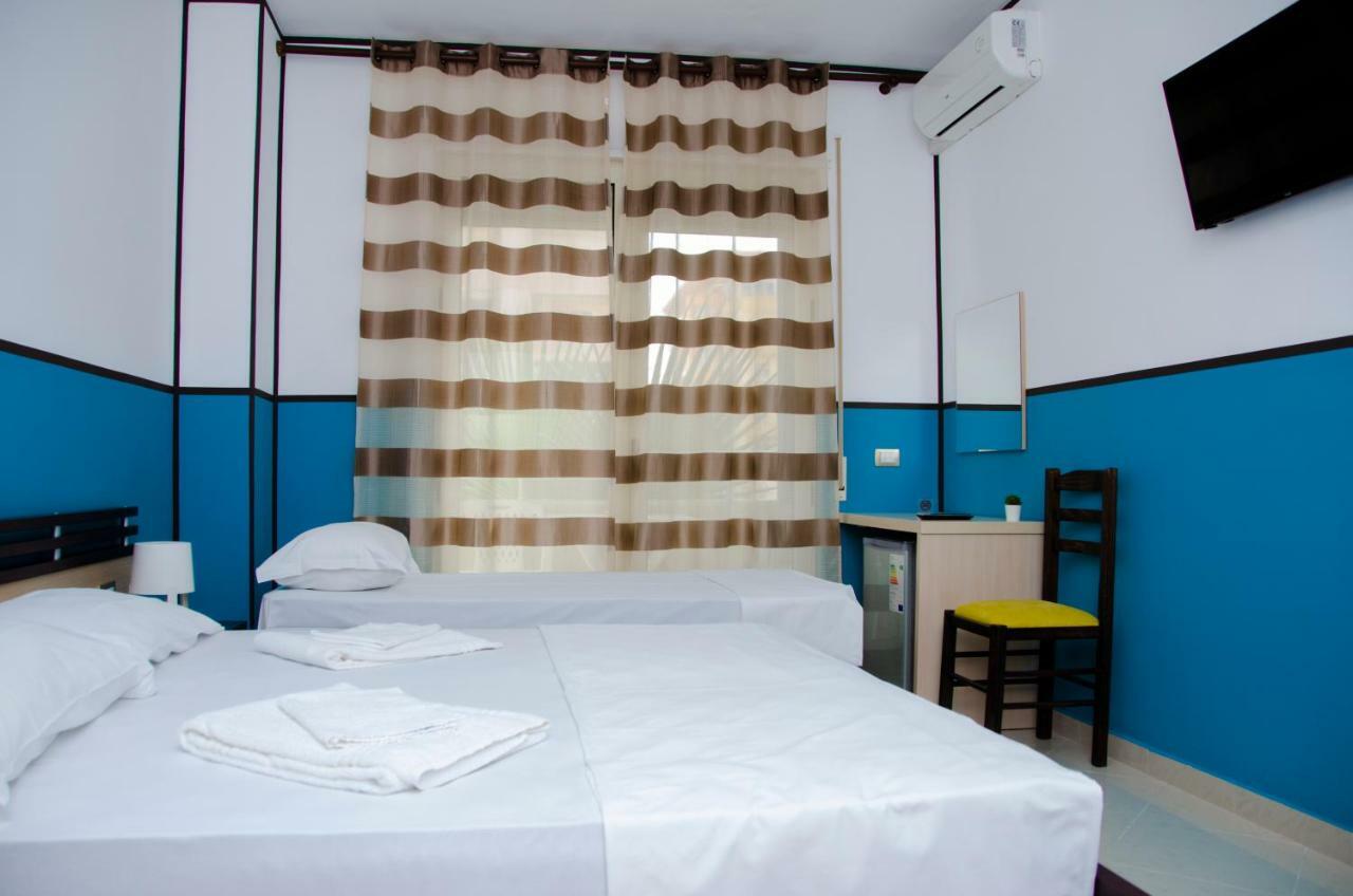 Hotel Vala Драч Екстериор снимка