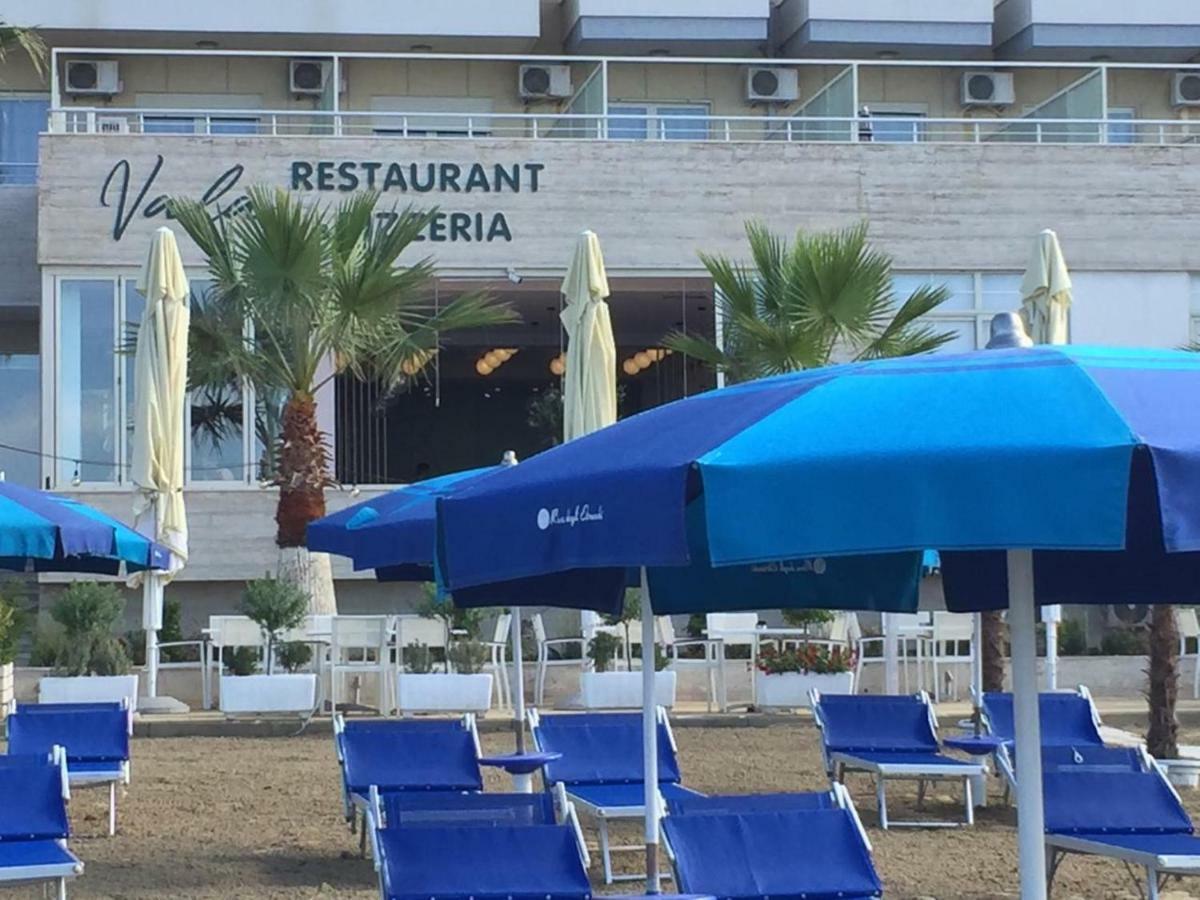 Hotel Vala Драч Екстериор снимка
